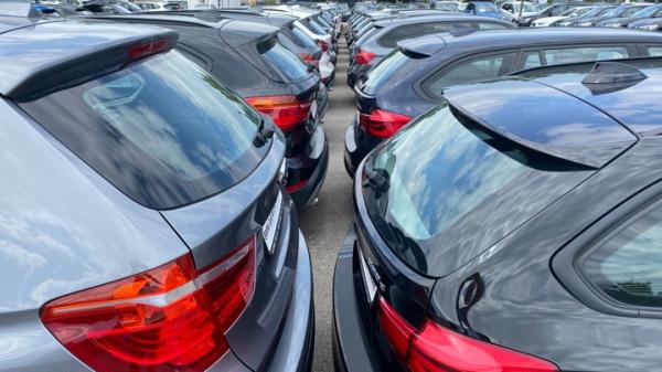 Продажи новых авто в России выросли на 56%