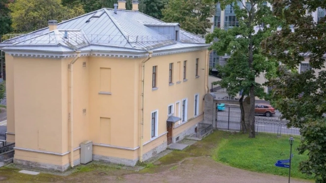 Орлово-Новосильцевская богадельня в Петербурге выставлена на торги за 249,5 млн рублей