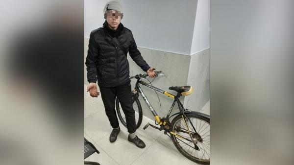 Росгвардейцы задержали велосипедного угонщика на Трамвайном проспекте