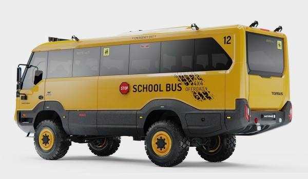 В Чехии разработали школьный автобус для тяжелого бездорожья