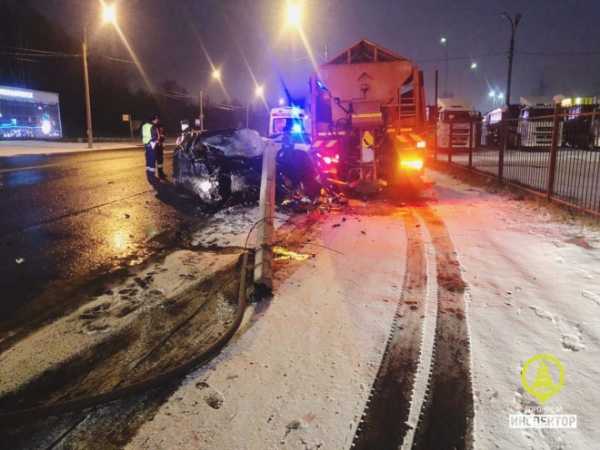 Водитель Mazda погиб после столкновения с КамАЗом на Выборгском шоссе0
