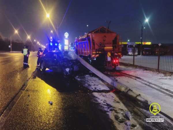 Водитель Mazda погиб после столкновения с КамАЗом на Выборгском шоссе1