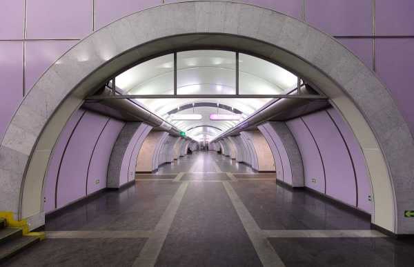 В петербургском метро снова заработают 17 вестибюлей0