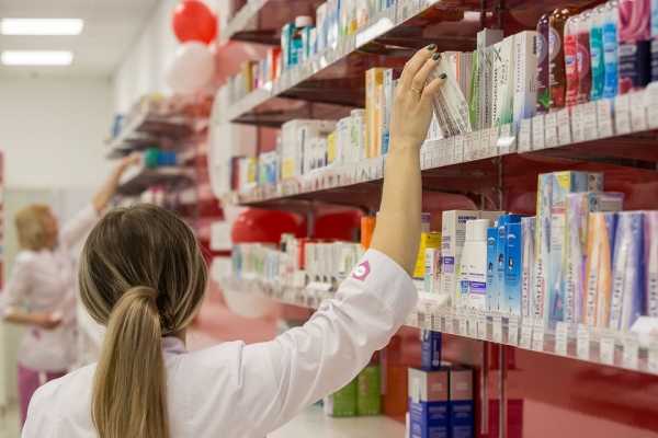 Лекарства в российских аптеках стали дороже0