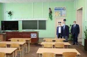 Беглов призвал школы Петербурга соблюдать все санитарные правила