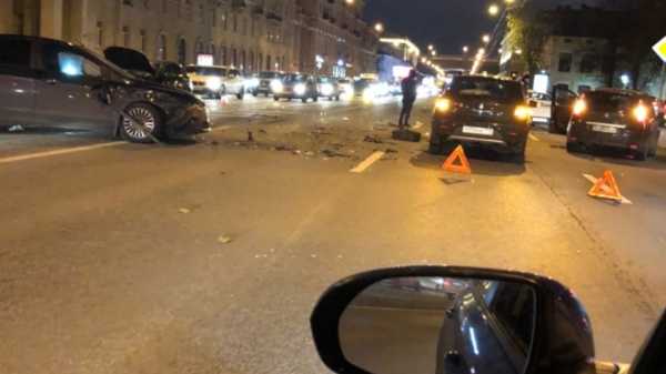 Массовая авария спровоцировала страшную пробку в Кировском районе