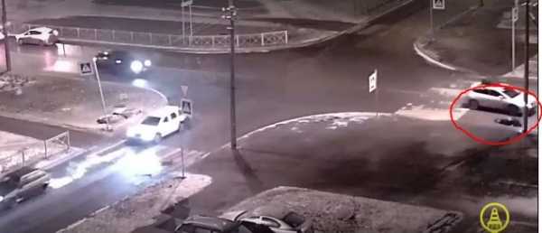 Появилось видео с моментом наезда на 50-летнего пешехода в Пушкинском районе0
